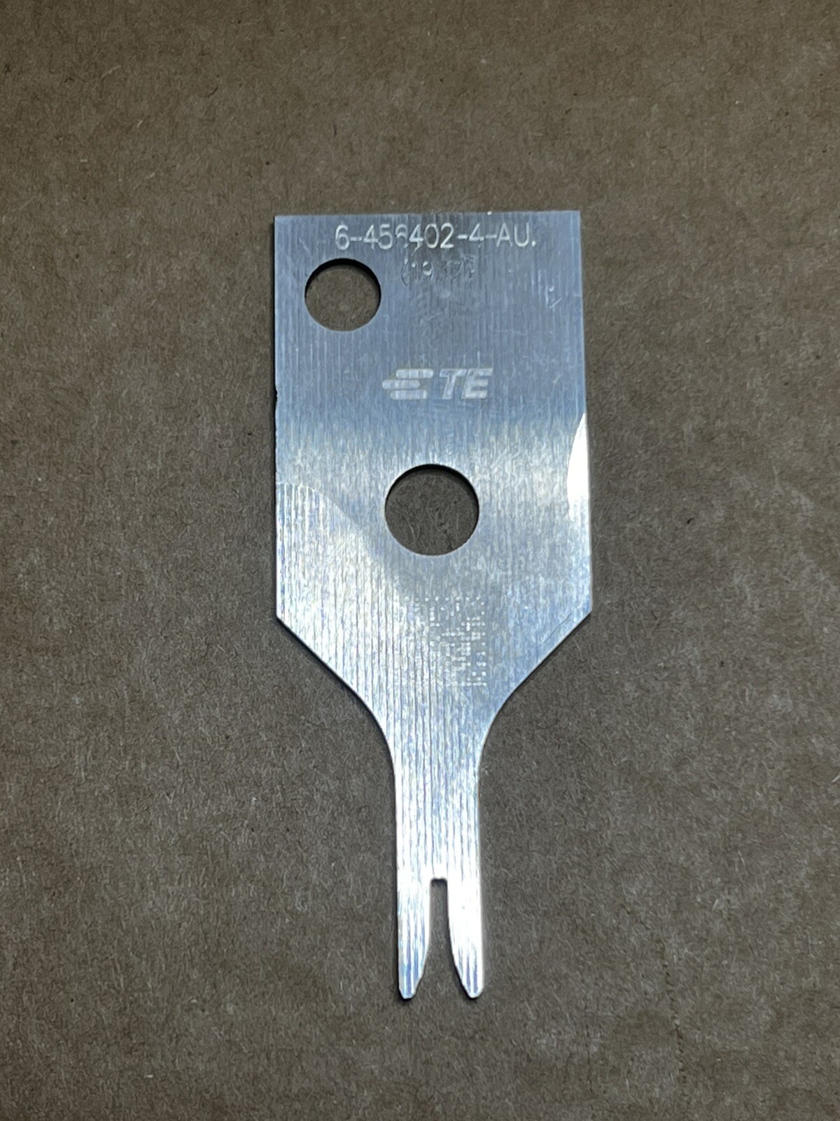 TE Connectivity 6-456402-4 Crimping Tool