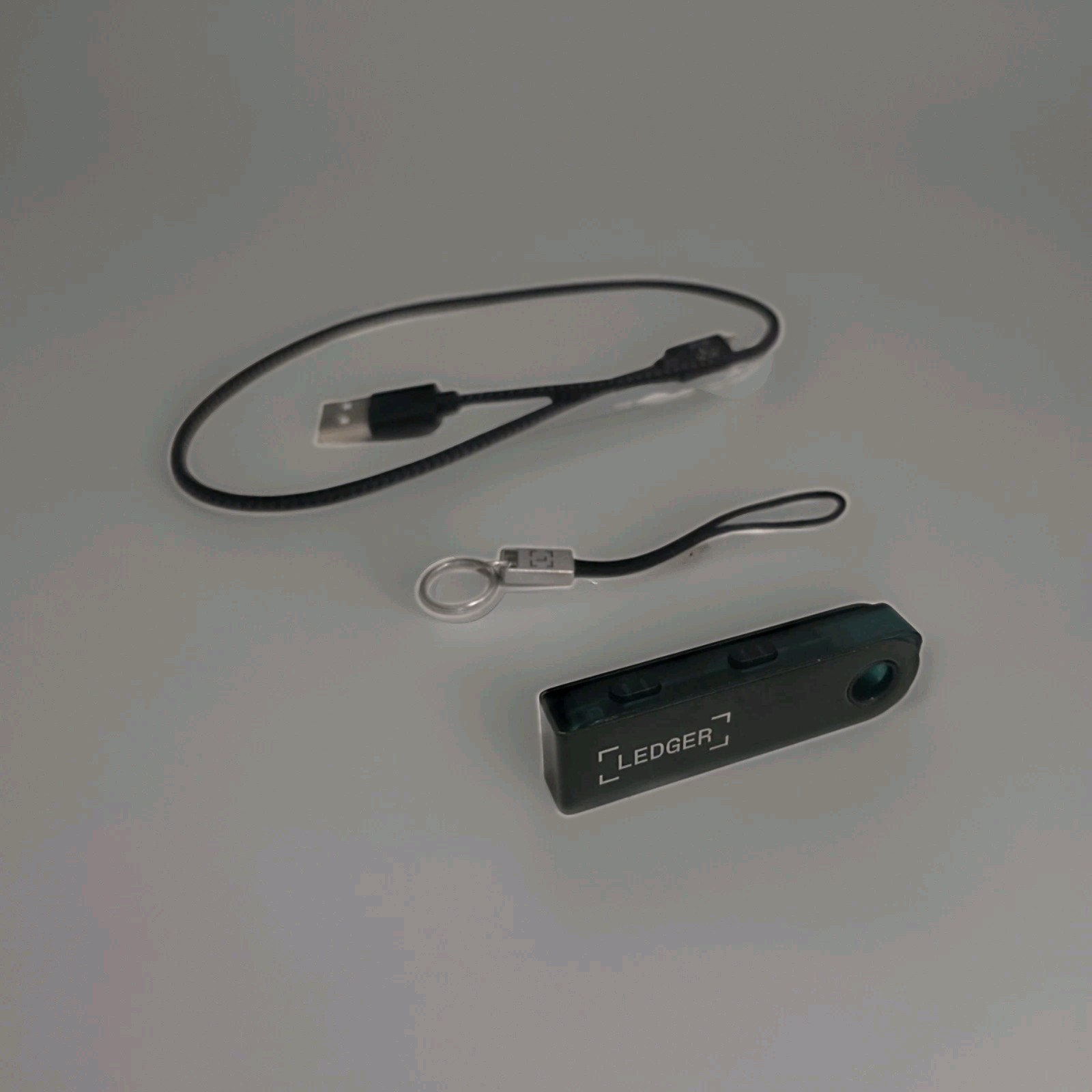 Ledger Nano S Plus Hardware Wallet - Factory Reset - USB Cable Included