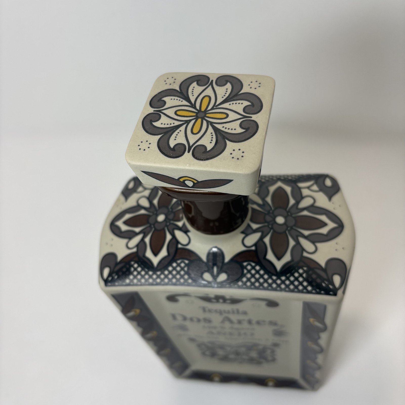 Tequila Dos Artes 100% Anejo Painted Bottle Only