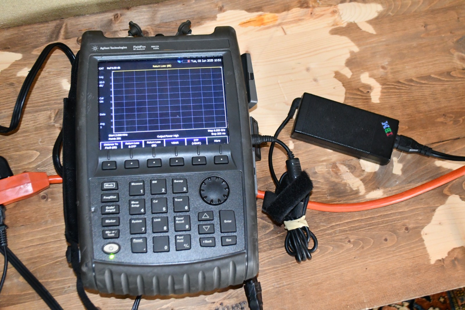 Keysight N9912A FieldFox RF Analyzer 6GHz w/ CPU2 NEEDS CALIBRATION READ W3A4