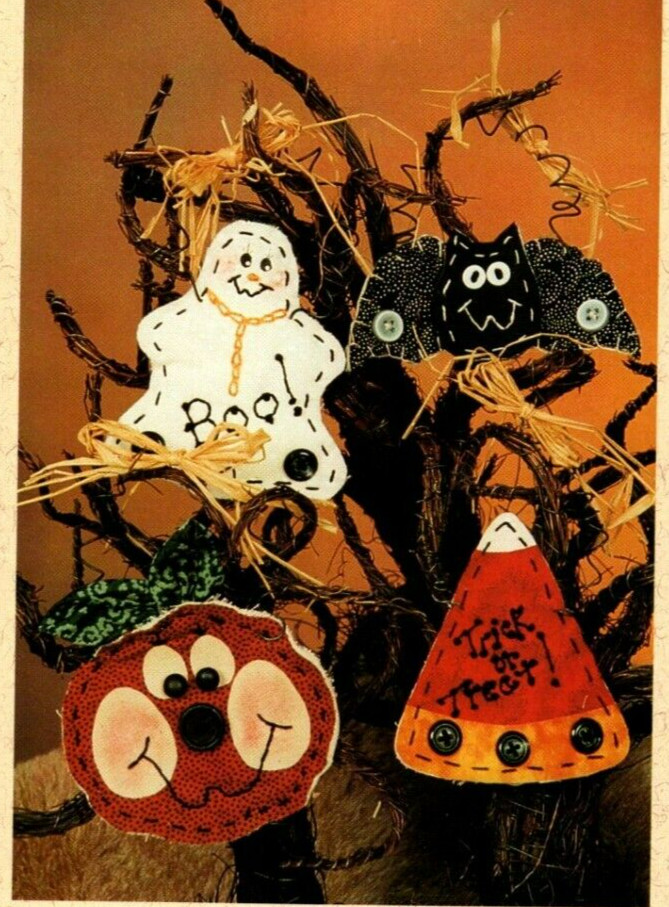 Little Spooks Halloween Ornaments PATTERN Primitive Cottage Ghost Bat Candy Corn