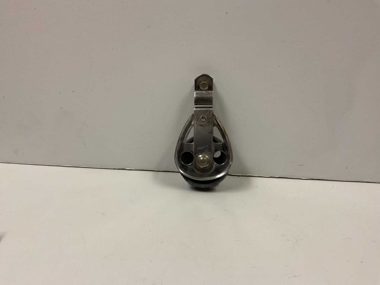 Cleveco Single Swivel Block 2-1/4” Sheave
