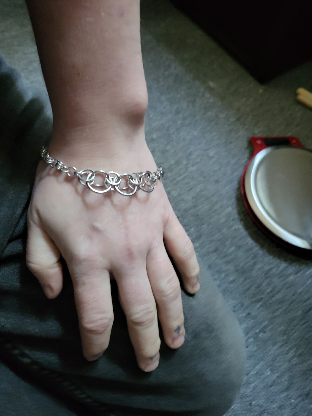 Delicate helm ornament chainmaille bracelet 8"