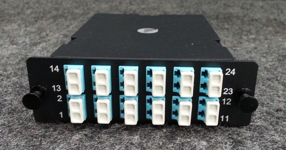 FS FHD-1MTP12LCDOM4A 24F MTP FHD Fiber Optic Cassette