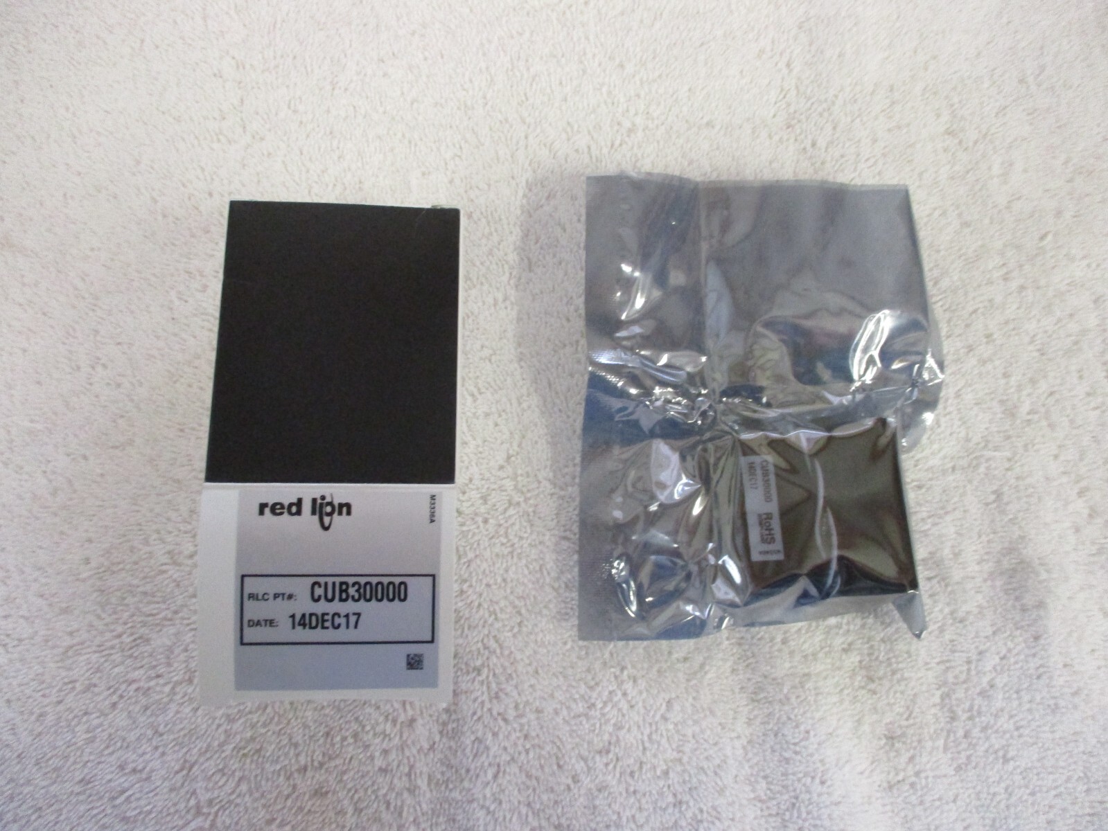 NIB Red Lion Controls  Digital Counter     CUB30000