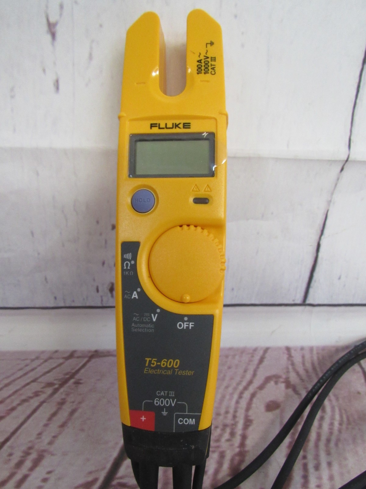Fluke T5-600 Clamp Meter Continuity Current Electrical Tester