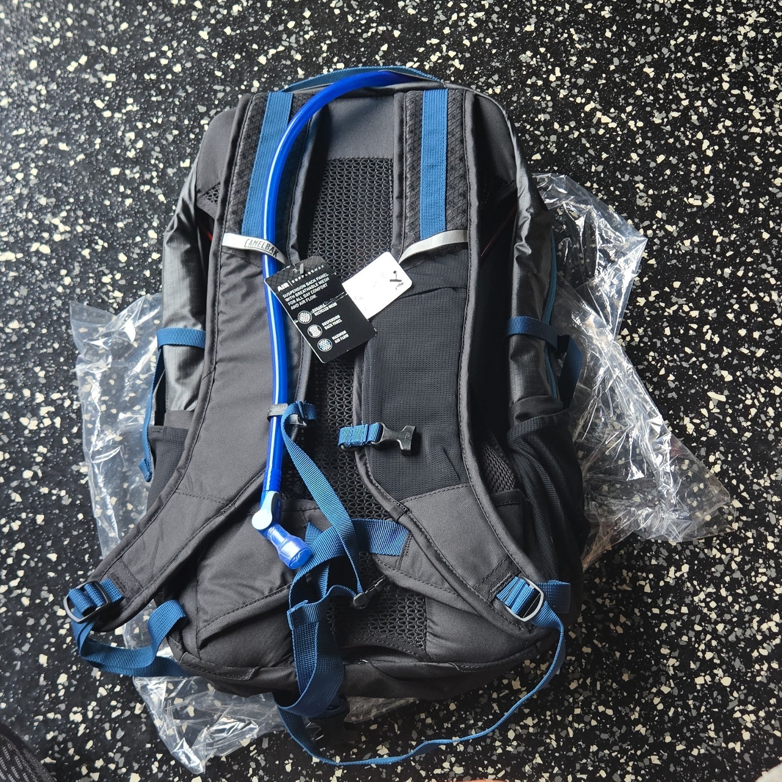 CamelBak Fourteener 26 26L Hydration Backpack Blue/Black Adjustable Straps
