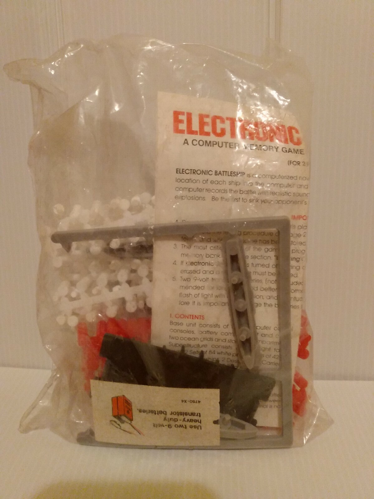 Vintage1978 Milton Bradley BattleShips Replacement Pieces White/Red Pegs/Ships