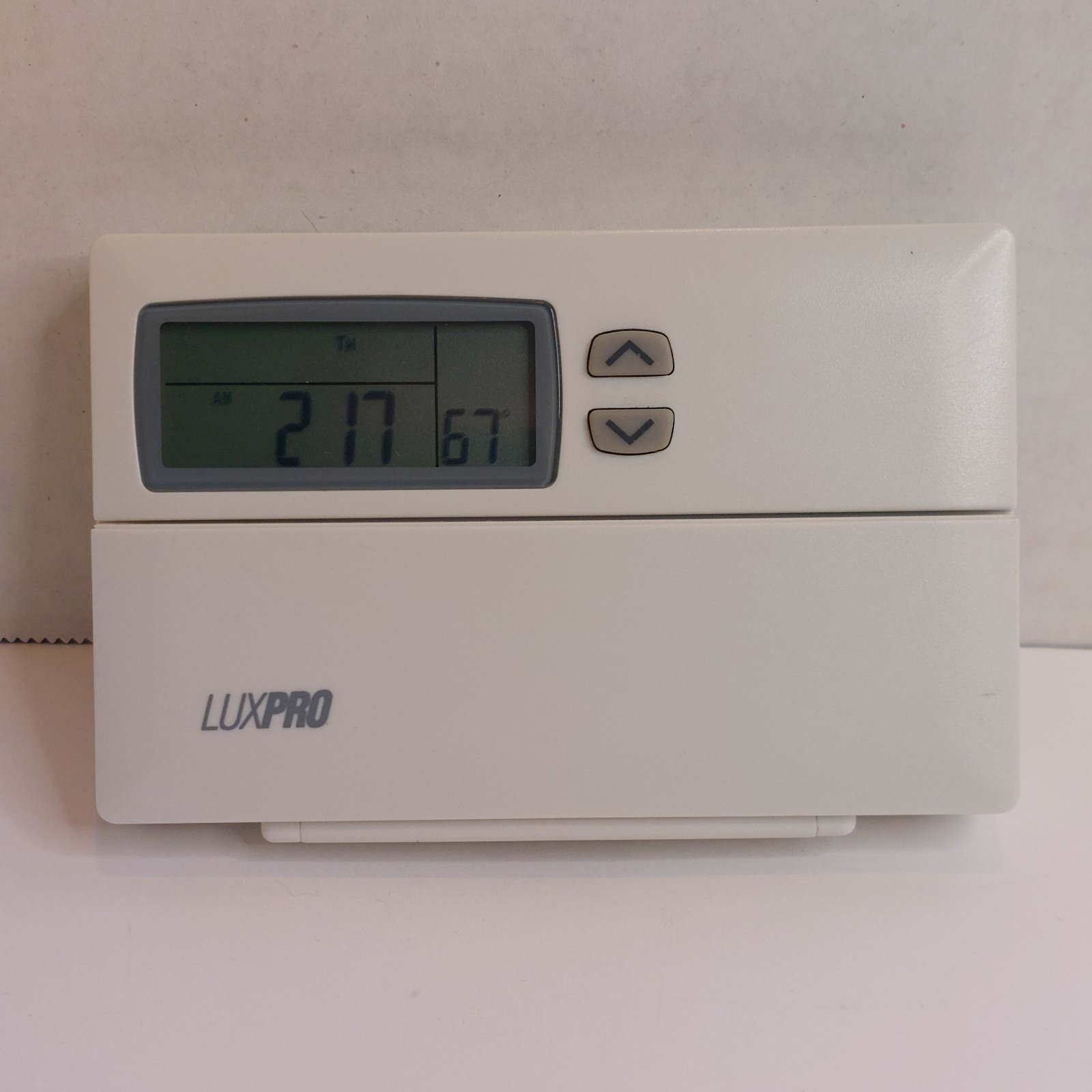 LuxPro PSP511Ca 5-2 Day Programmable Thermostat Heat Cool Digital White