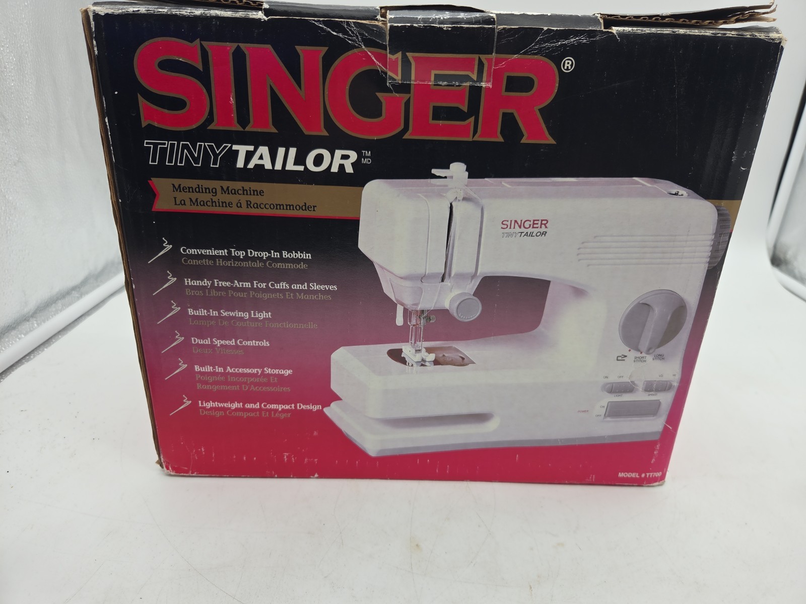 Singer® Tiny Tailor TT700 Electronic Mending/Sewing Machine-- Tested & Working