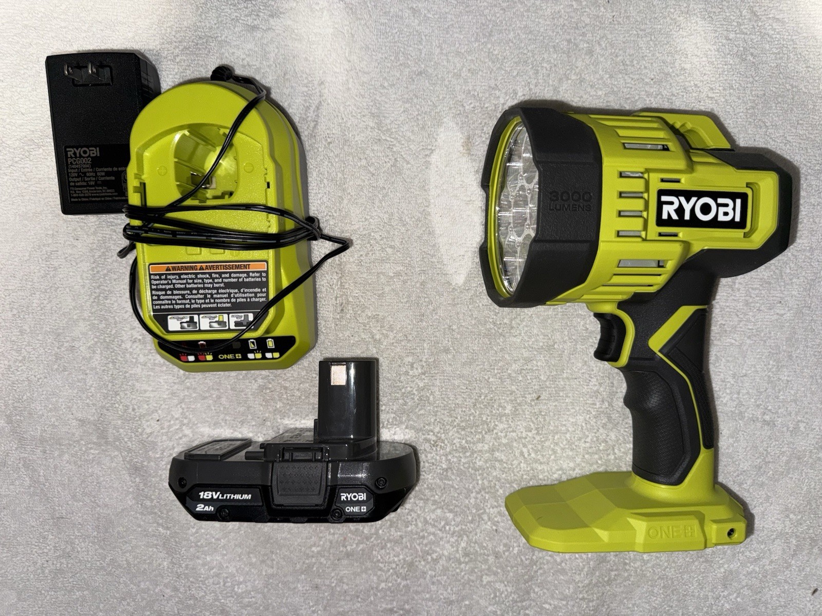 Ryobi PCL661 18V Cordless LED Spotlight 3000 Lumens with 2ah Battery & Charger