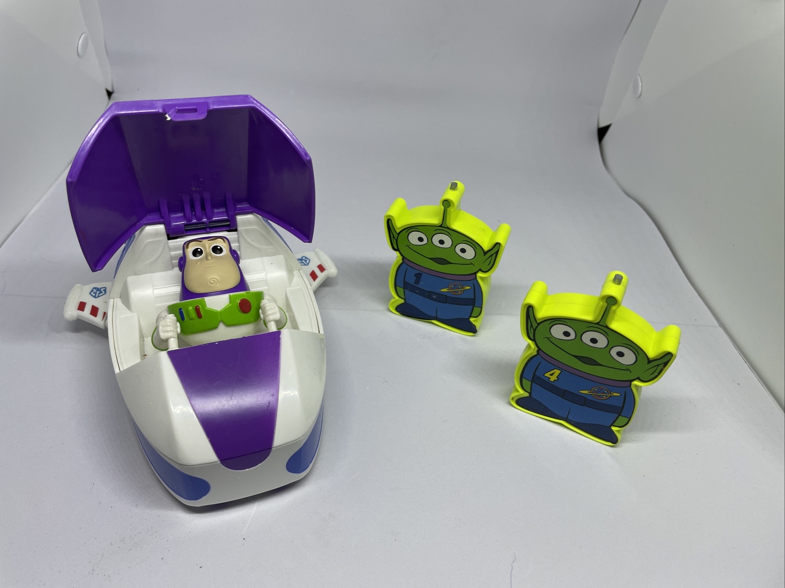 2018 Mattel Buzz Light-year Rocket Ship, Disney Pixar Two Aliens lot