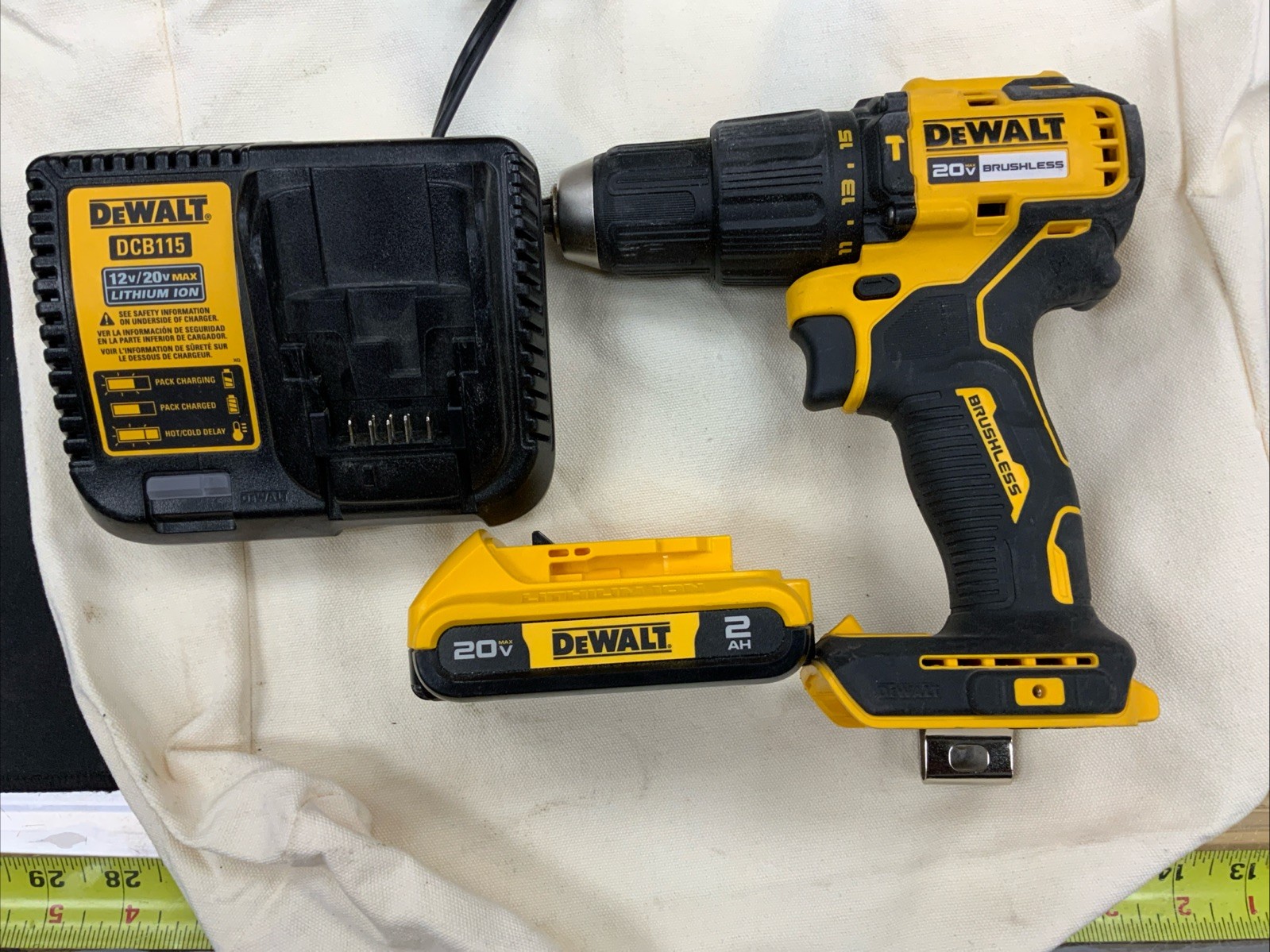 DEWALT DCD798 20V Max Brushless 1/2" Hammer Drill Driver Kit