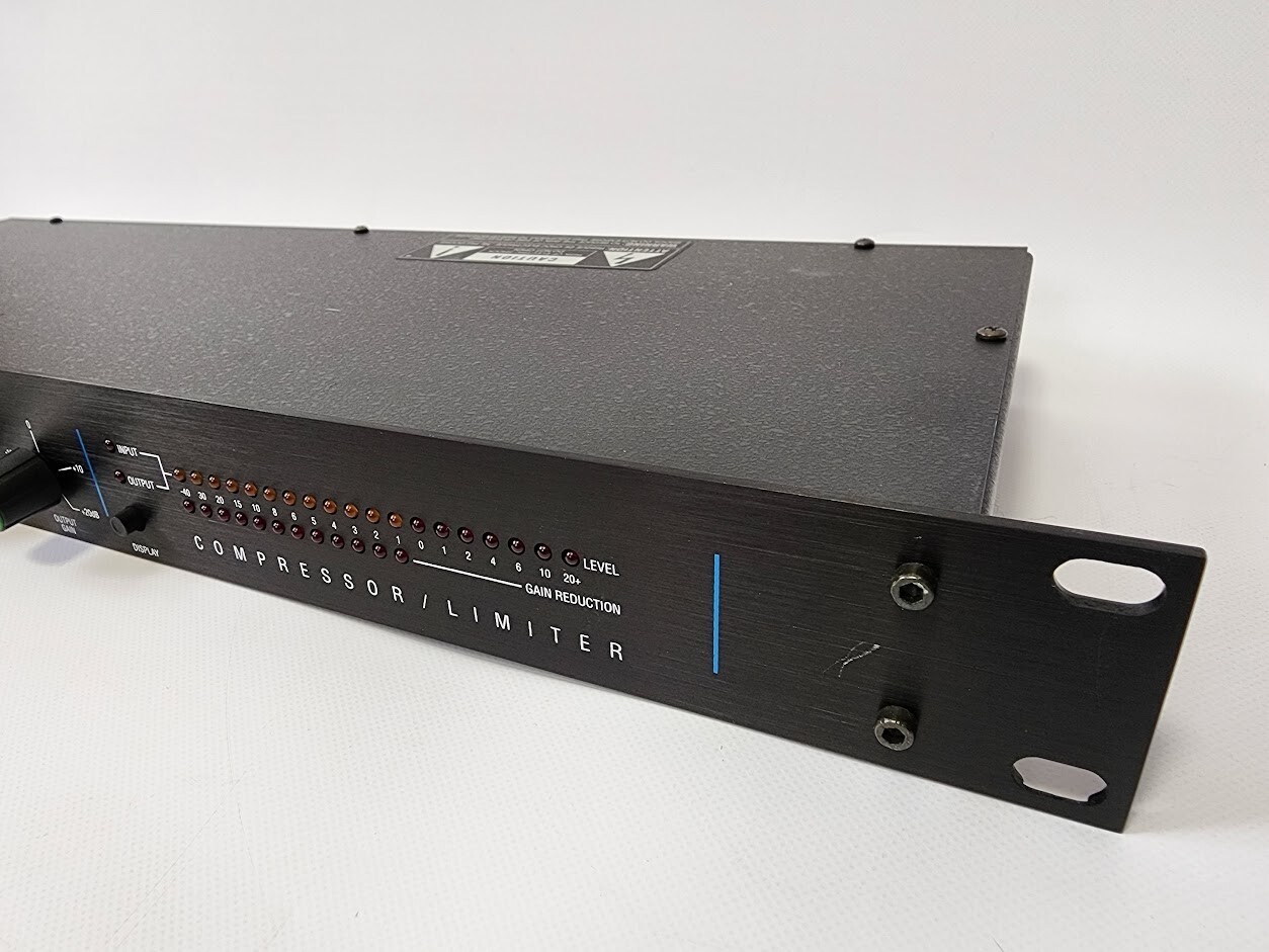 DBX 160A Professional Compressor Limiter Signal Processor
