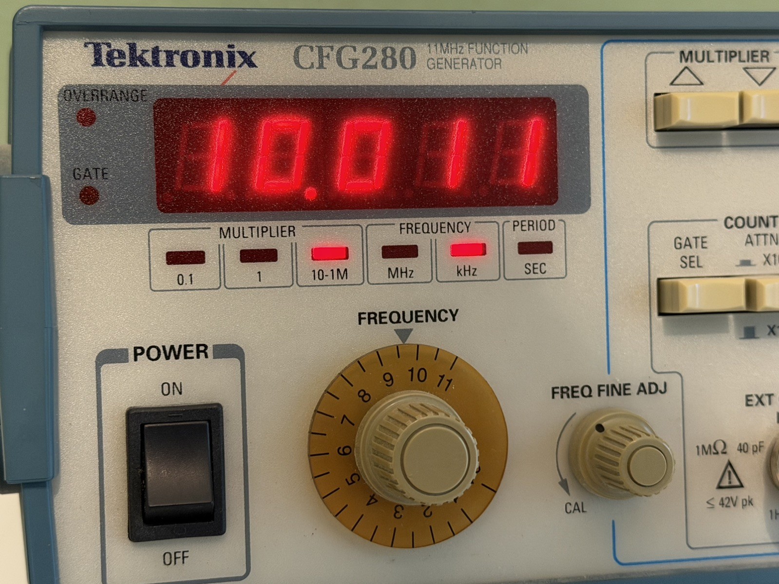 Tektronix CFG280 11MHz Function Generator