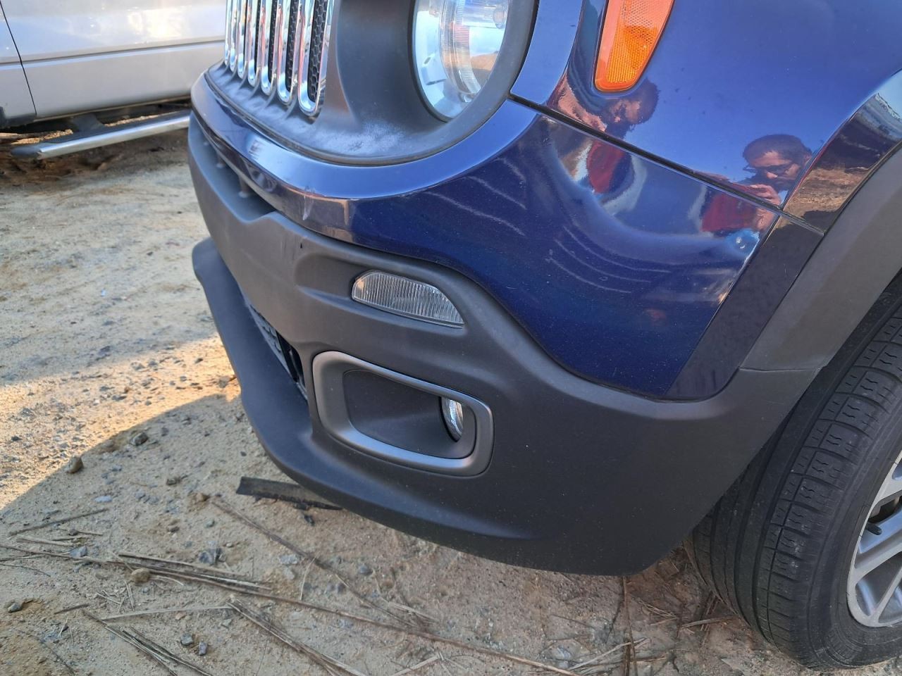 RENEGADE 2017 Glove Box 4855891