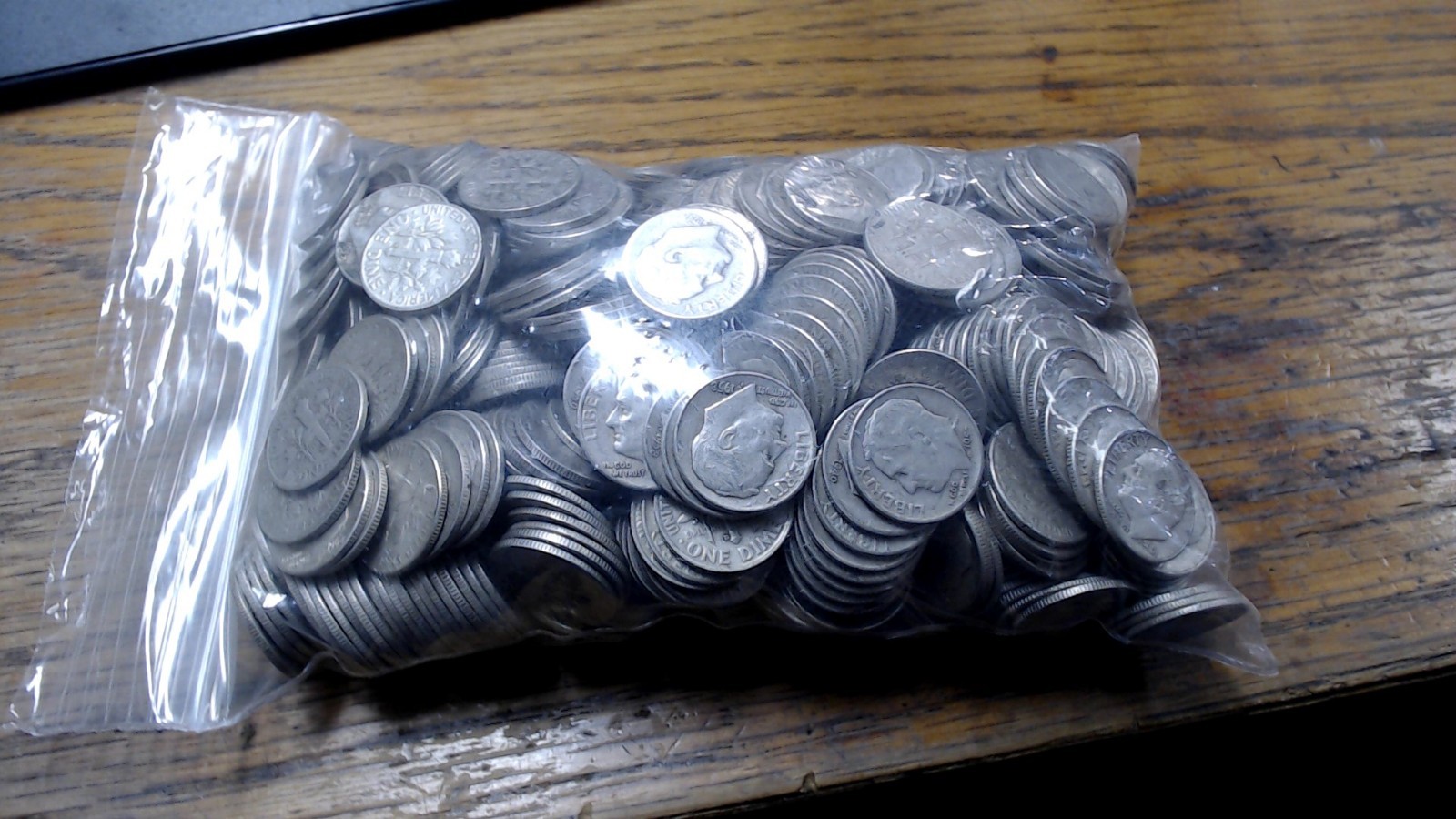 10 count. US Silver Dime Lot Assorted Mercury and Roosevelt dimes assorted date