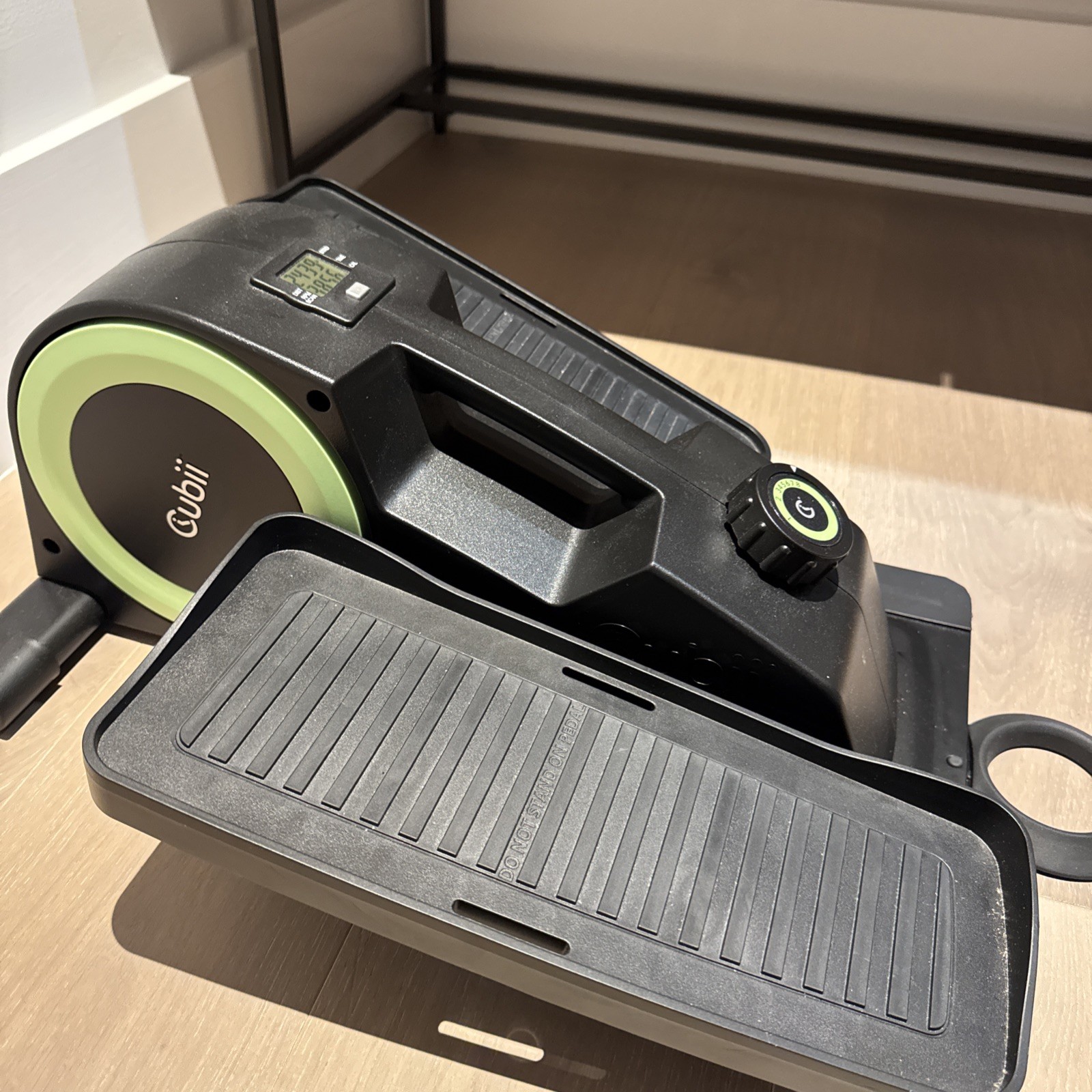Cubii JR2 Under-Desk Elliptical Green