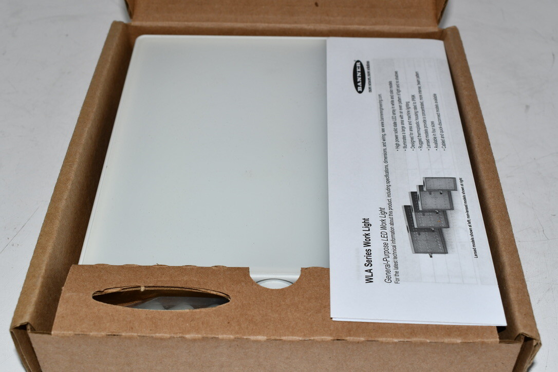 NEW Banner Engineering WLAW190X180Q 19796 Work Light, LED, 190mm x 180mm, White
