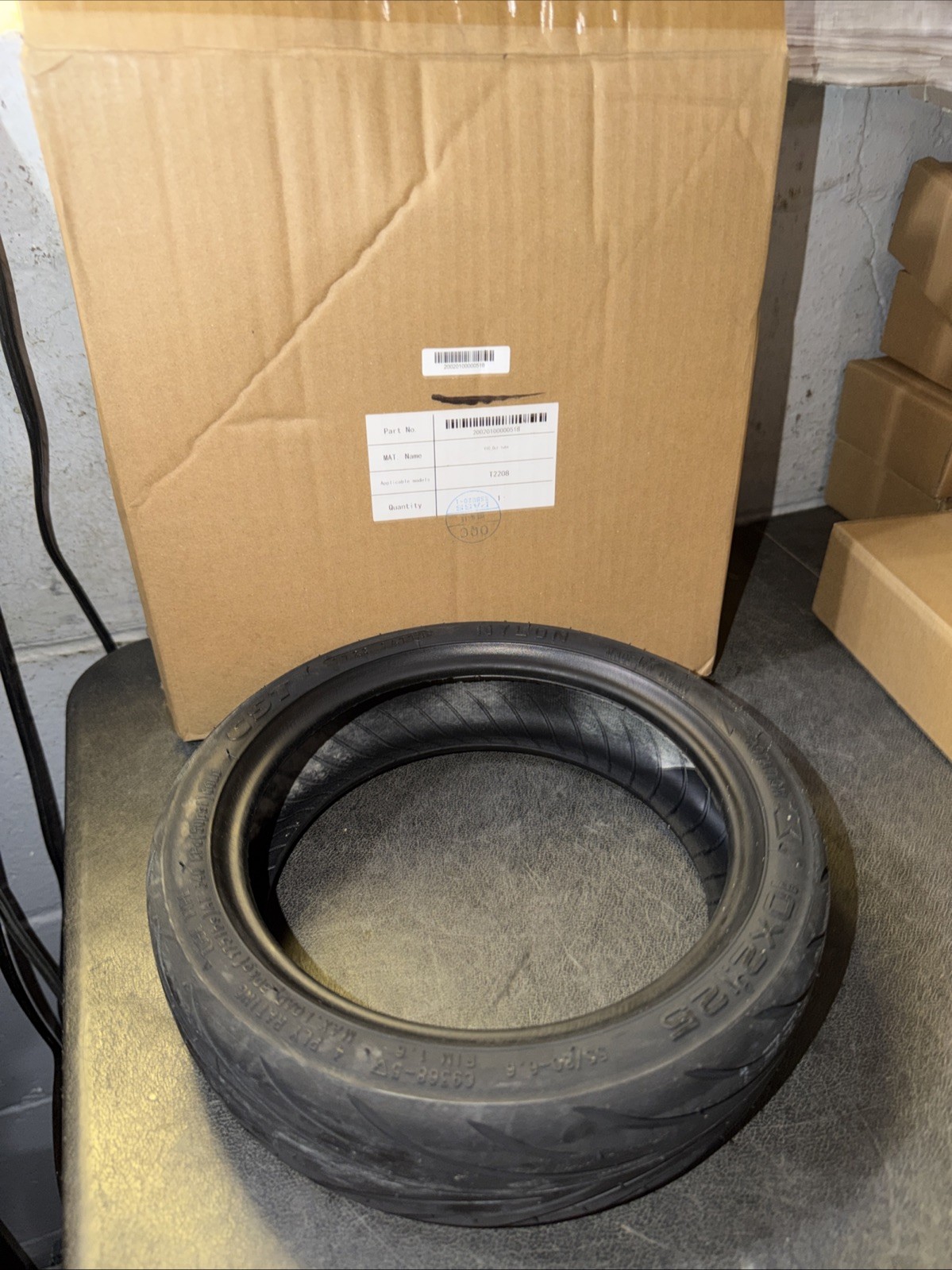 NAVEE ELECTRIC SCOOTER V40 TIRE 20020100000518 FITS T2208