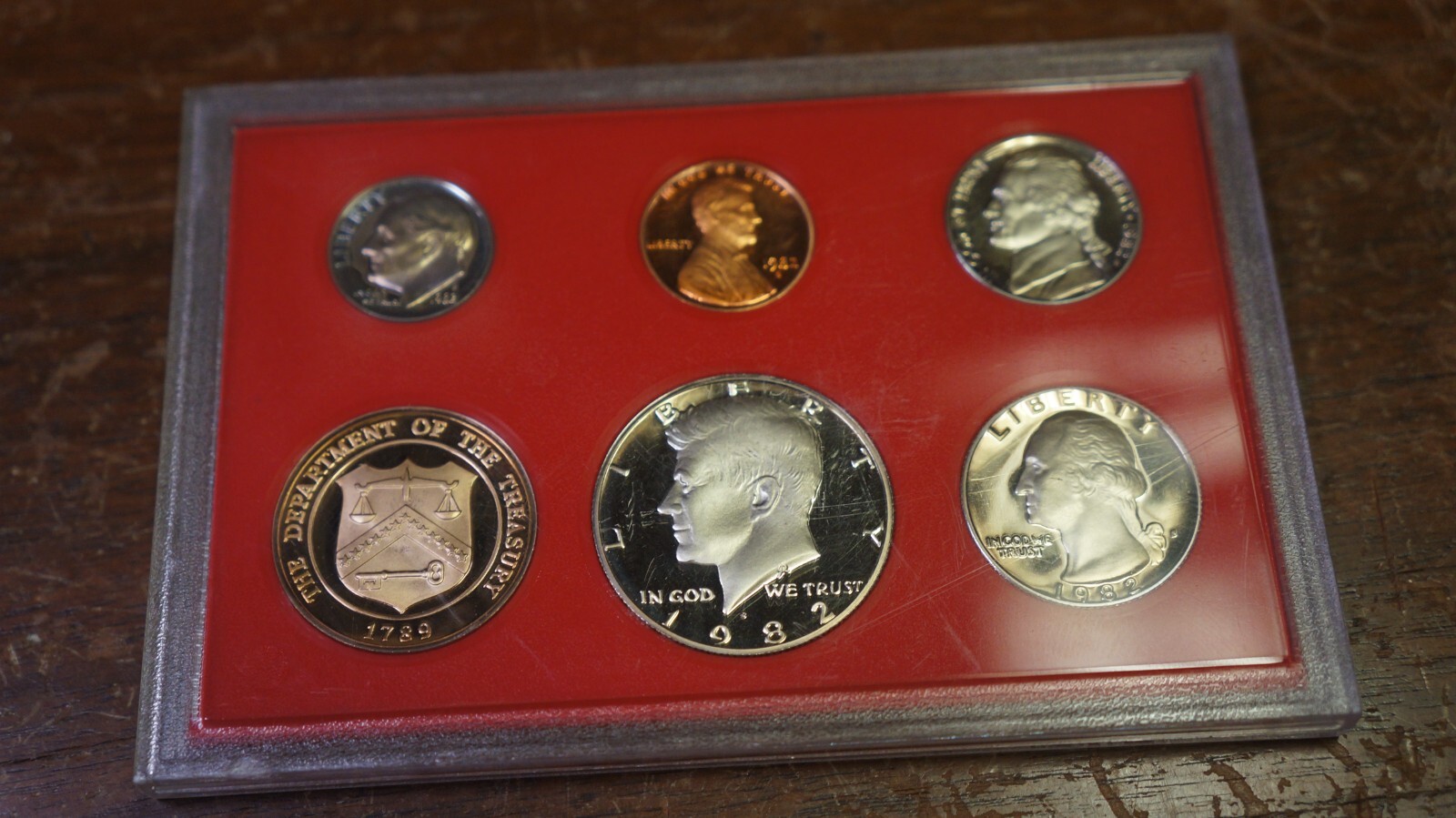 1982 Clad US Proof Coin Set -- no box or coa coins in plastic