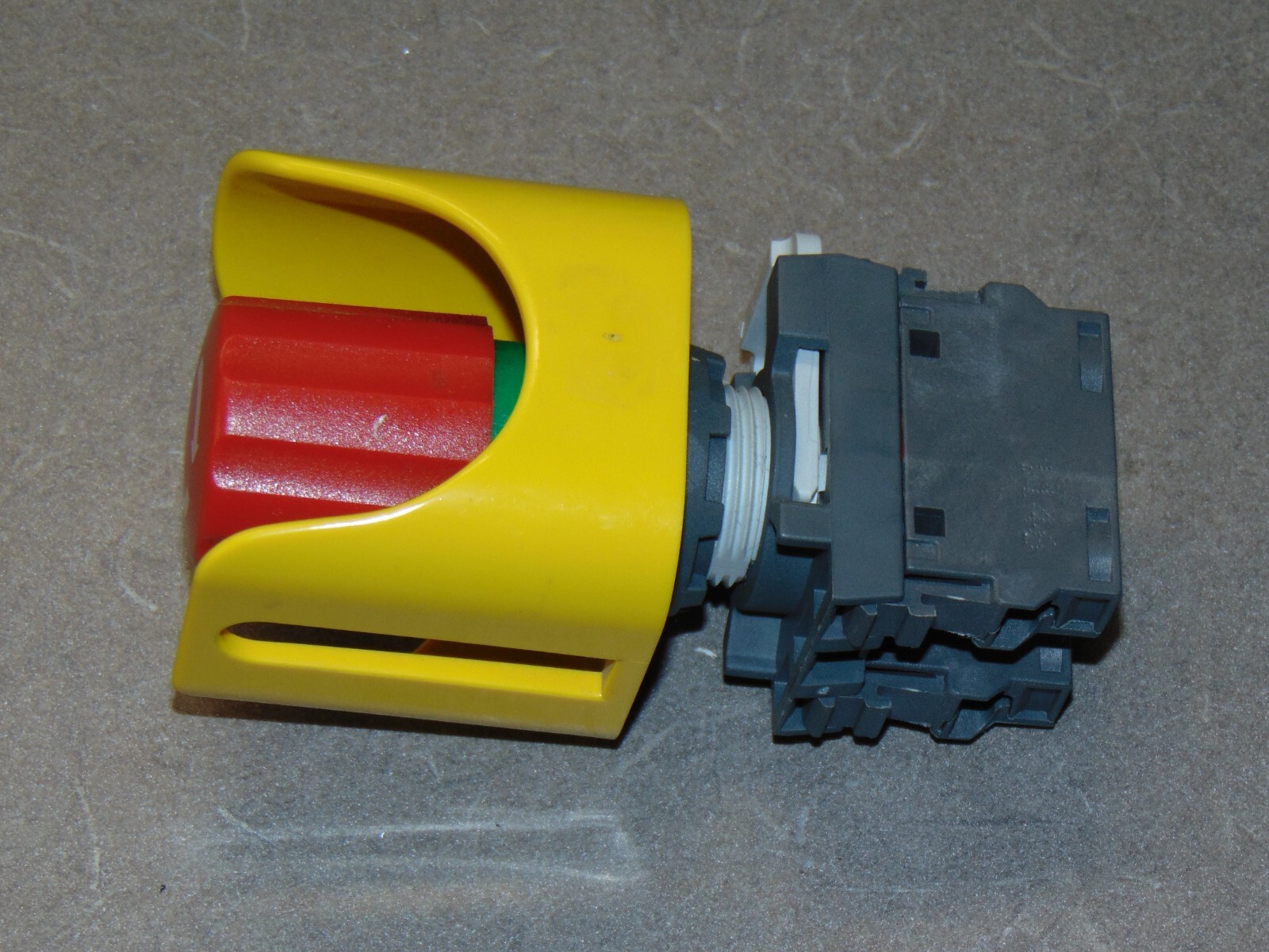 NEW ABB MCB-01 E-Stop Emergency Stop Quantity Available