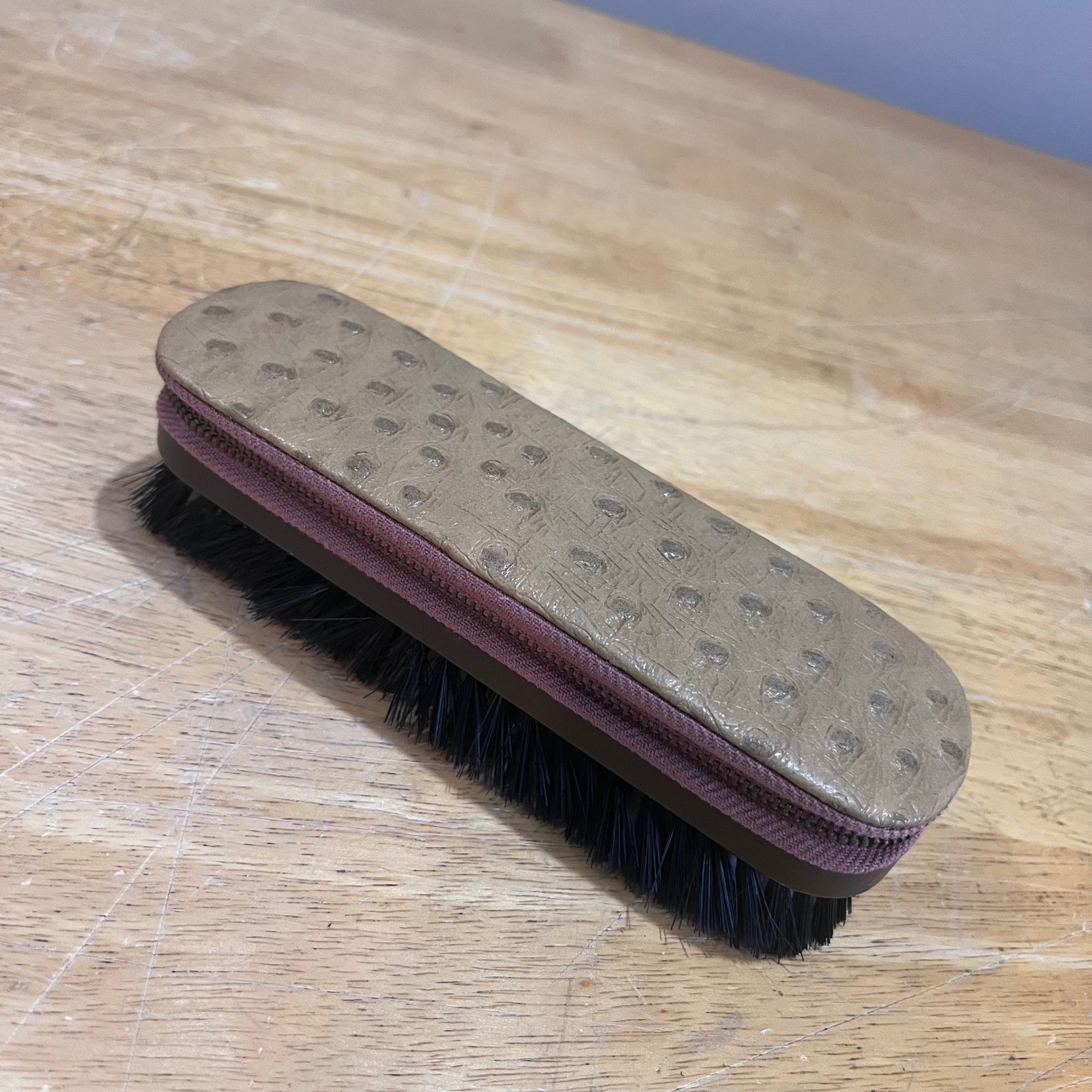 Vtg Austria Top Grain Cowhide Ostrich Embossed Travel Clothes Brush Manicure Kit
