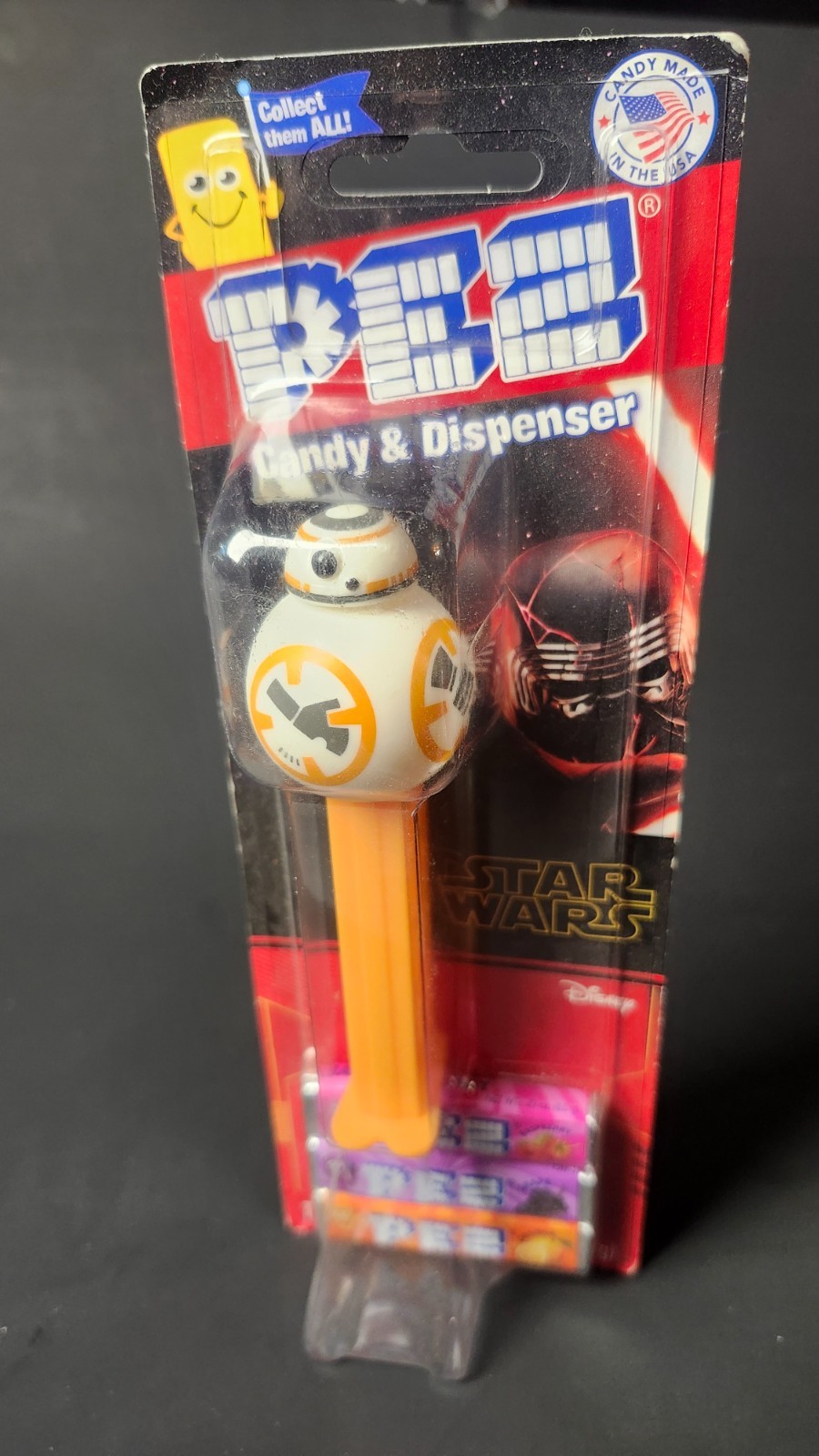 Pez Candy Dispenser Star Wars BB-8 on Kylo card. Rasp grape orange