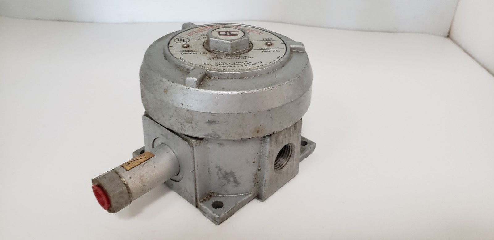 UNITED ELECTRIC TYPE J110 MODEL 376 STOCK #9713 EXPLOSION-PROOF PRESSURE CONTROL