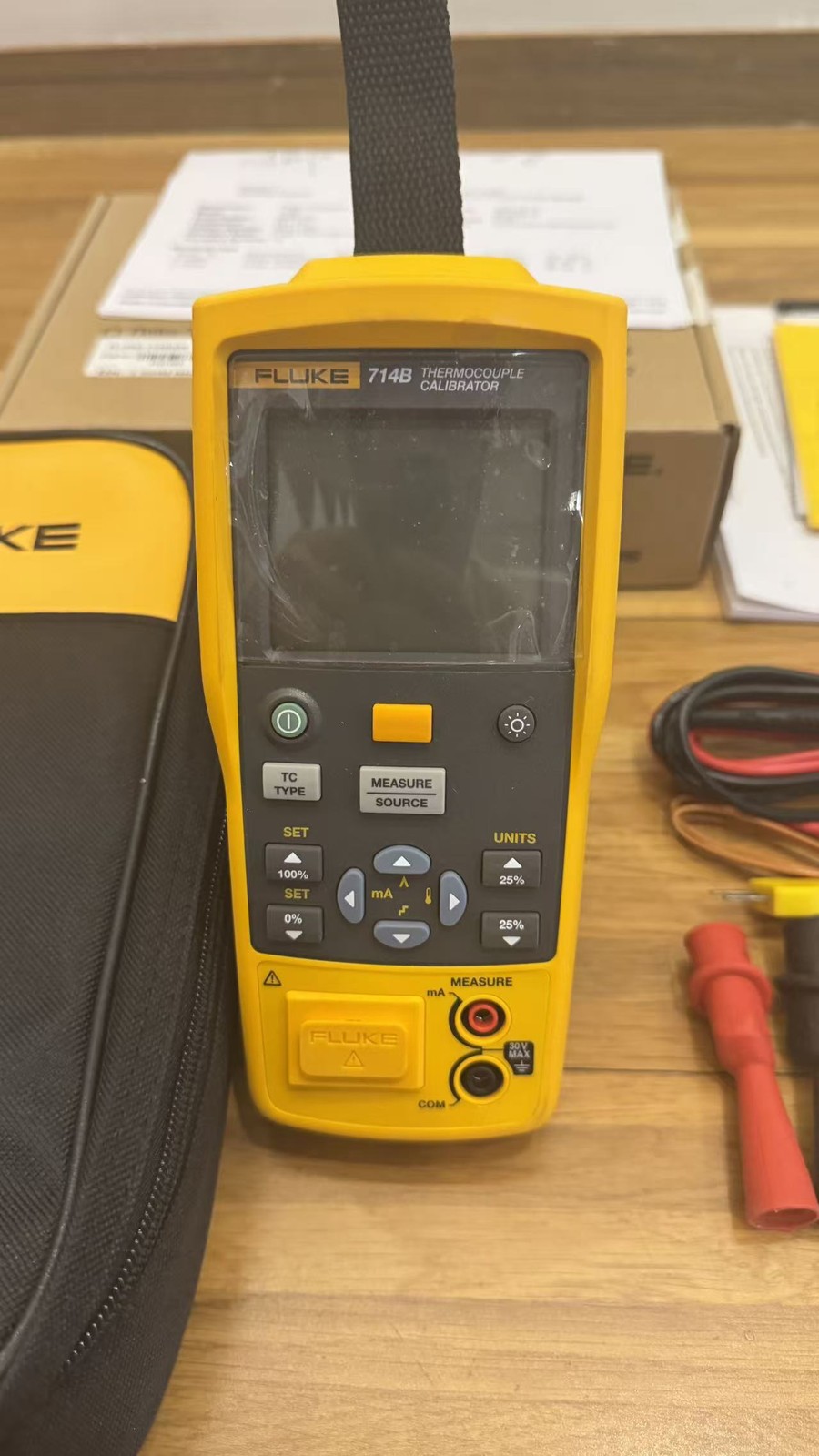 Fluke 714B Thermocouple Calibrator, New