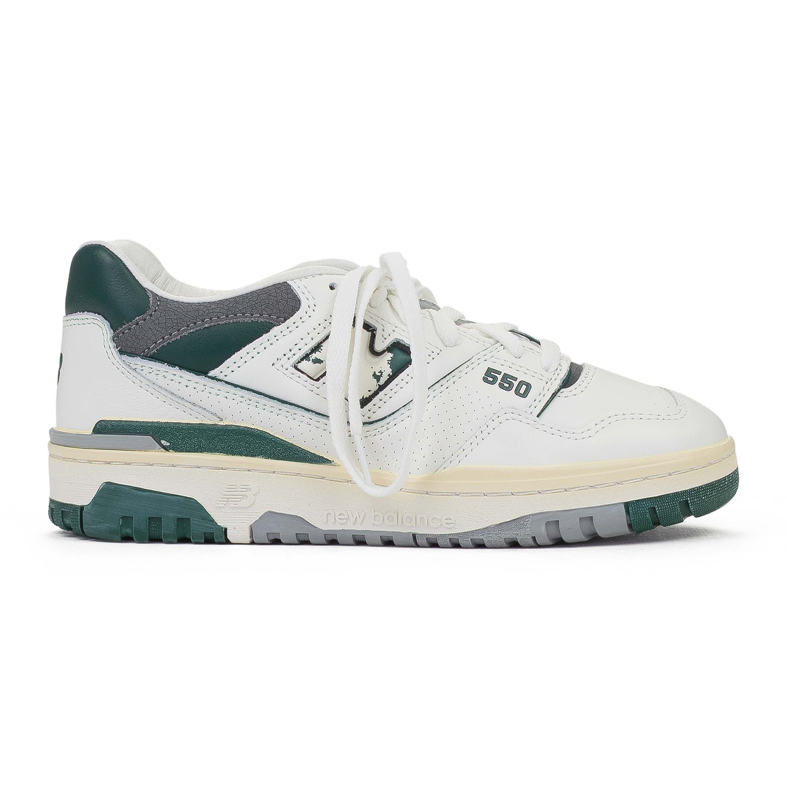 NIB NEW BALANCE SEA SALT 550 SNEAKERS SIZE 9 $160