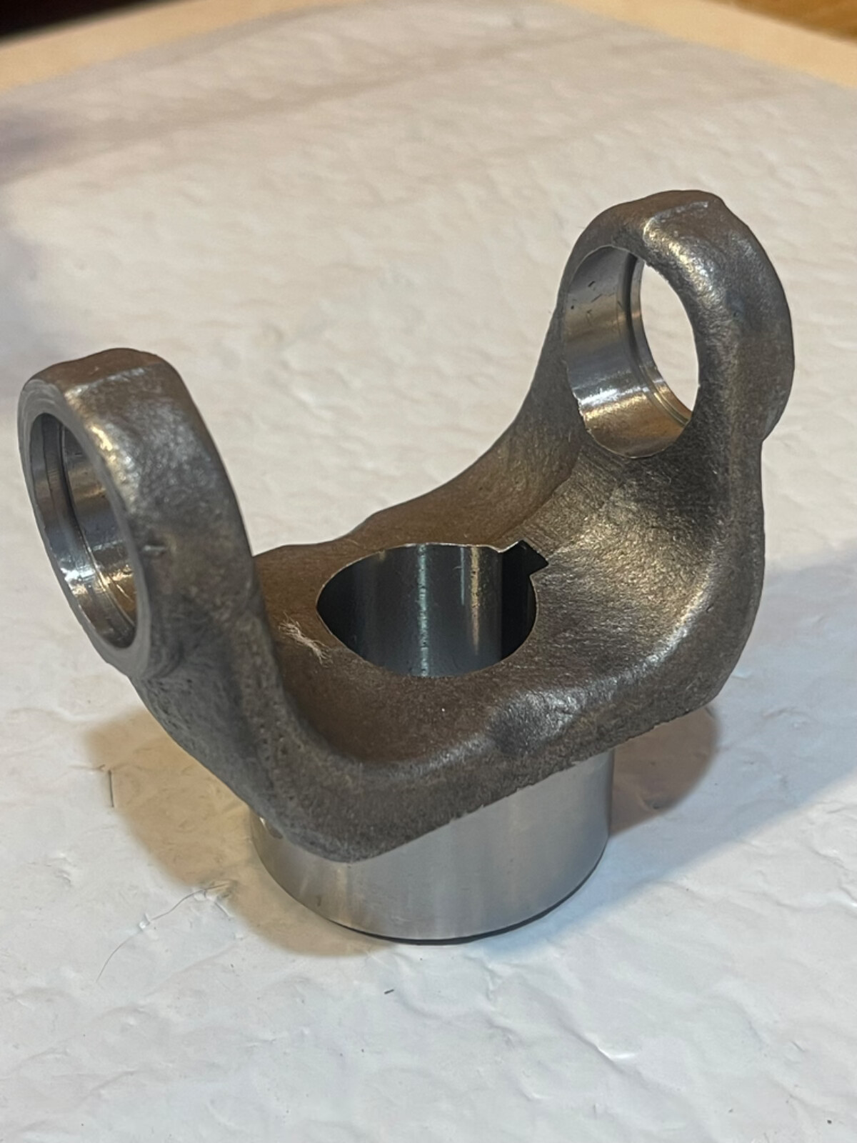 NEW BUYERS B1310 SERIES END YOKE 1-1/8 INCH RD BORE W/ 1/4" KEYWAY B24503 (S4)