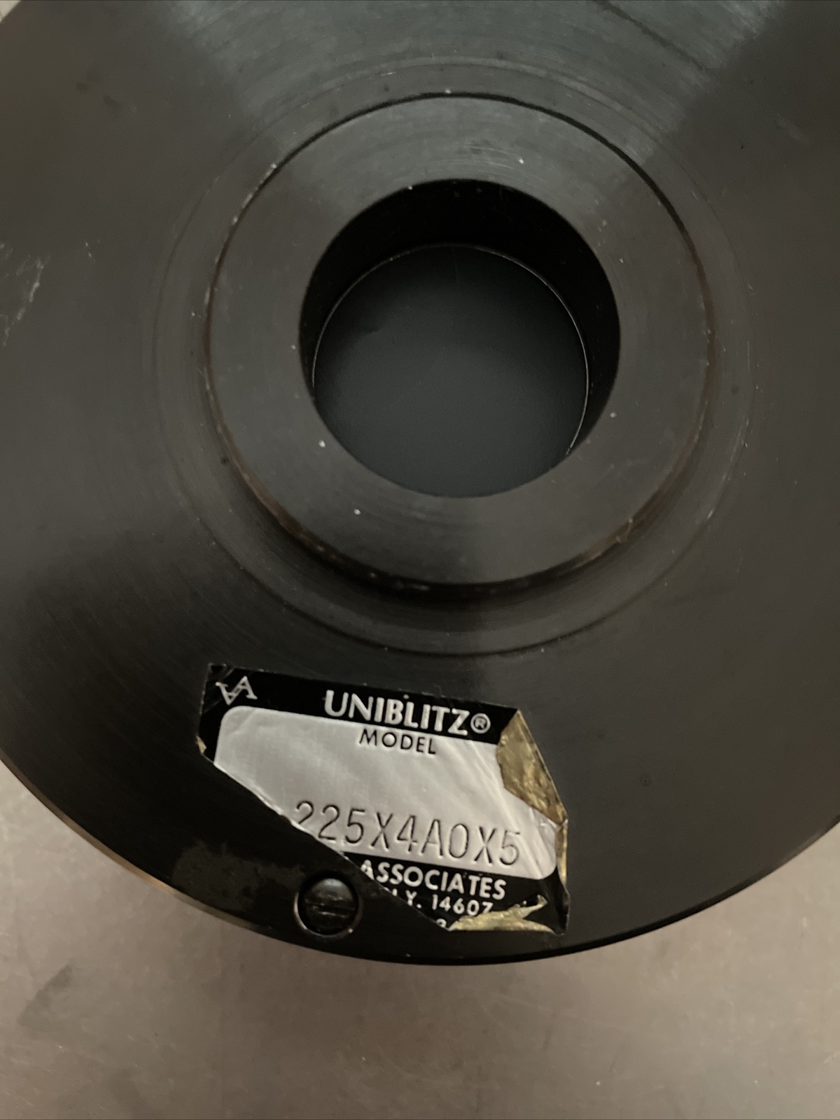 Uniblitz 225X4A0X5 Shutter w/ Adjustable Aperture
