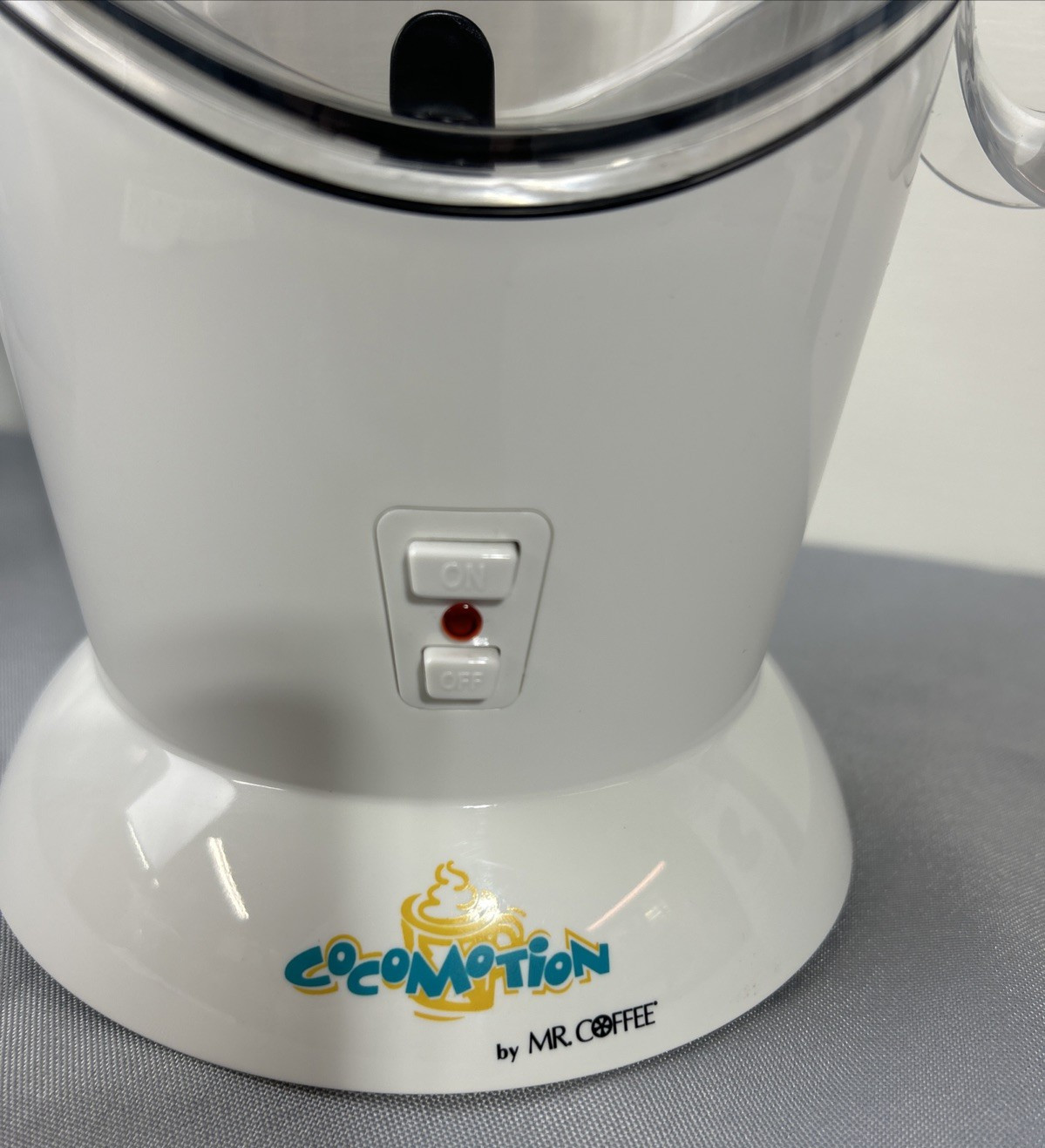 Mr. Coffee Cocomotion HC4 Automatic Hot Chocolate Maker 4 Cup Cocoa Quick & Easy