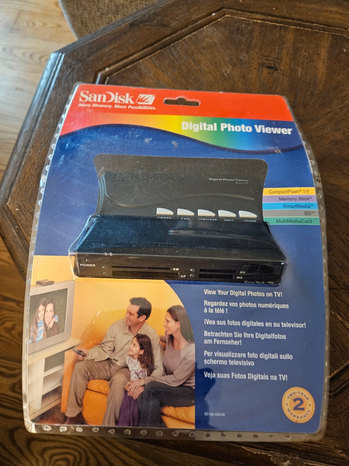 SanDisk Digital Photo Viewer, Model # SDV1-A w/remote
