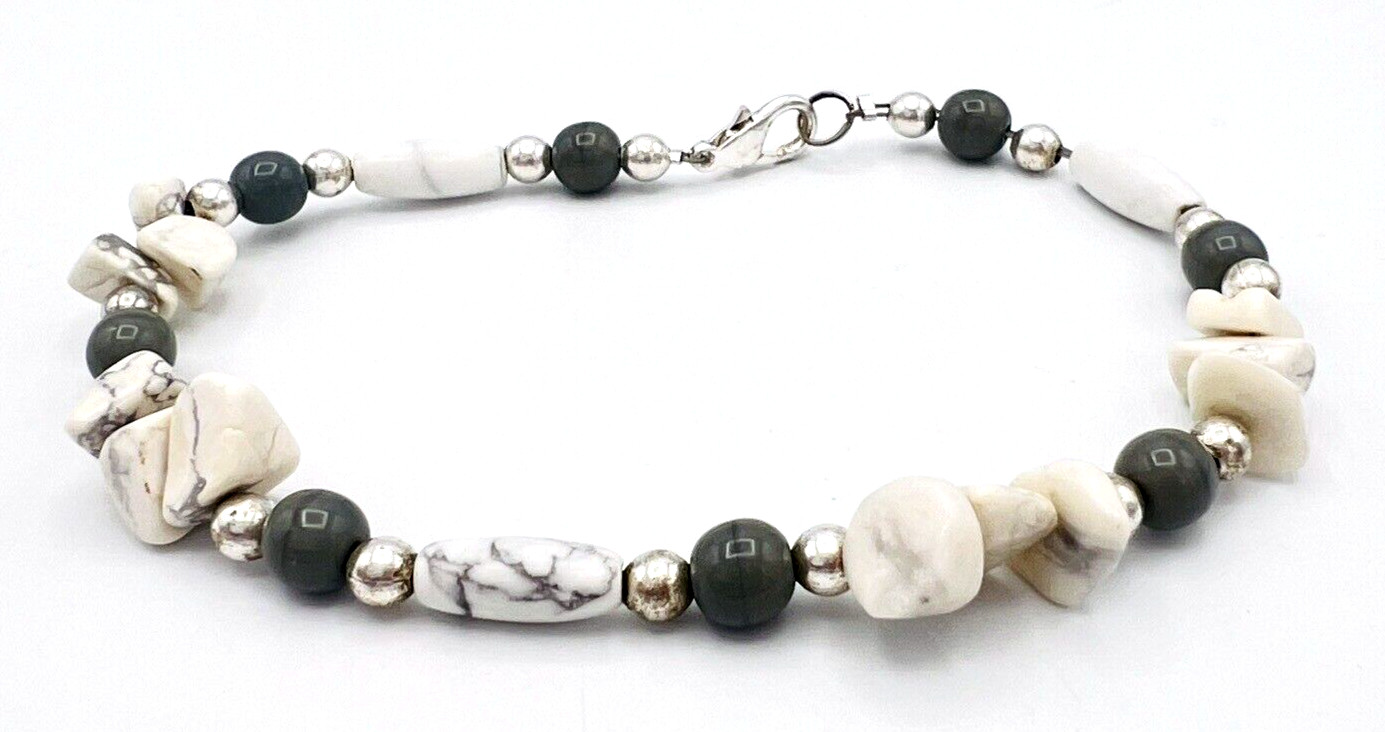 White Howlite Gray Silver Tone Bead Bracelet 8 in