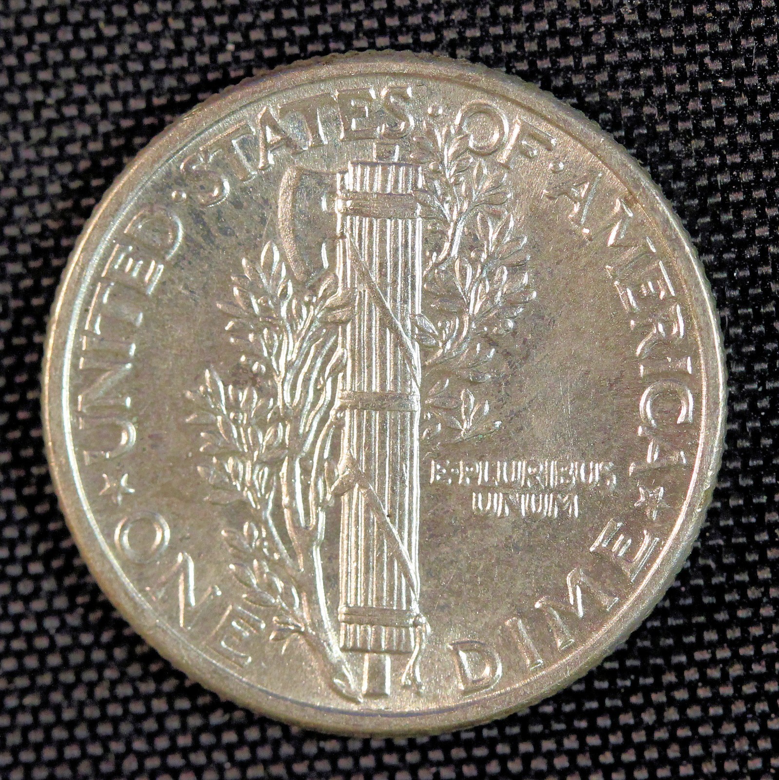 1943 Mercury Dime - partial split band - AU?