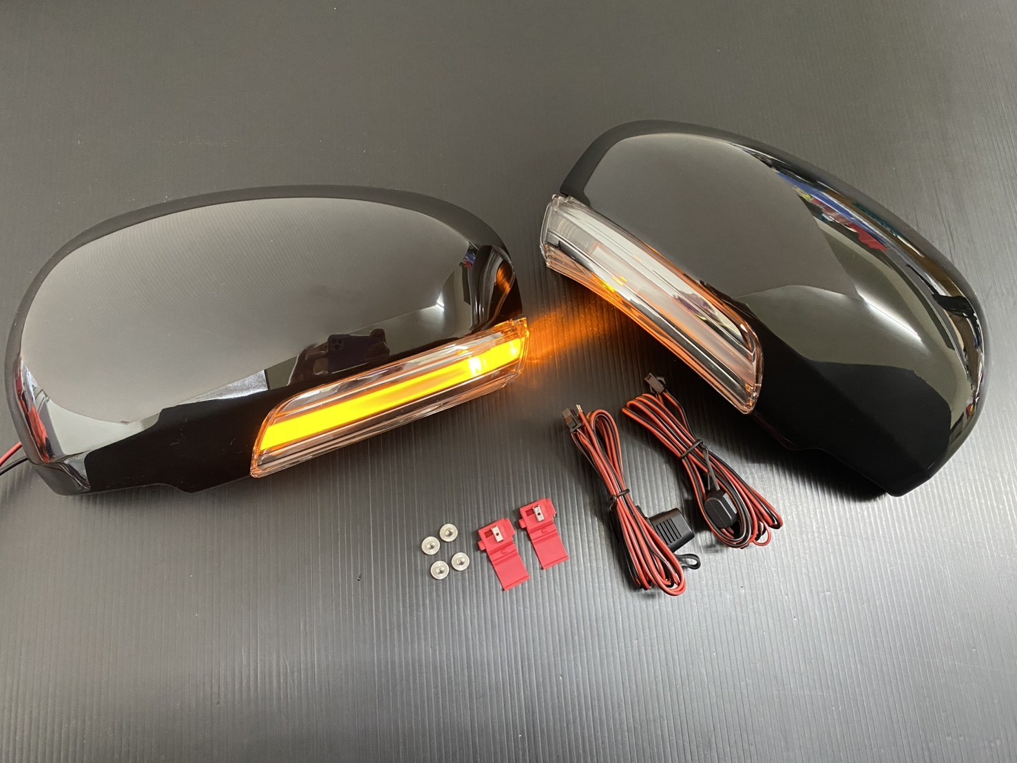For TOYOTA VENZA 2009-2012 LED door mirror cover turn signal light-unpainted