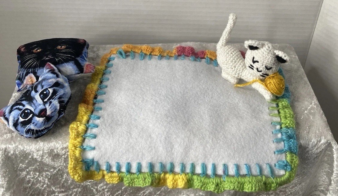 Handmade Crochet Sofa Style Tissue Box Cover