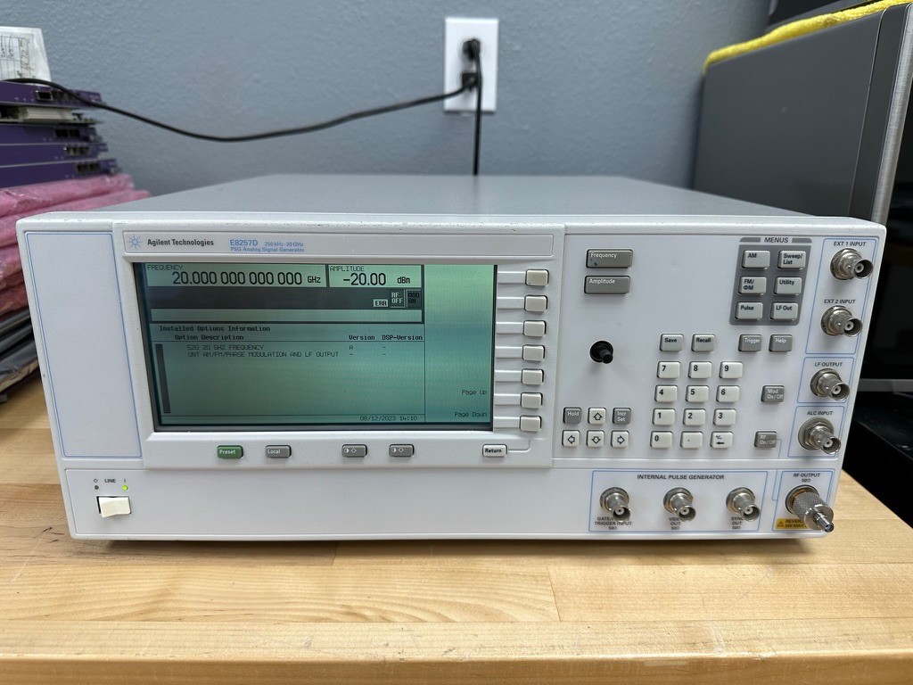 Agilent E8257D PSG Analog Signal Generator 250kHZ-20GHz Opt. UNT