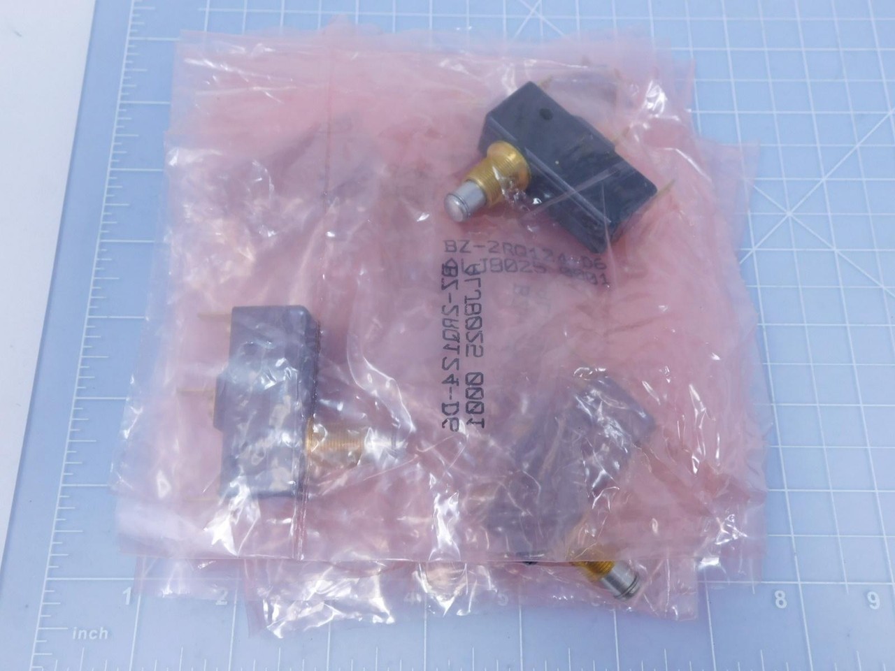 LOT OF 10 HONEYWELL BZ-2RQ124-D6 ALJ8025 0001 PREMIUM LARGE BASIC SWITCH/MICRO S