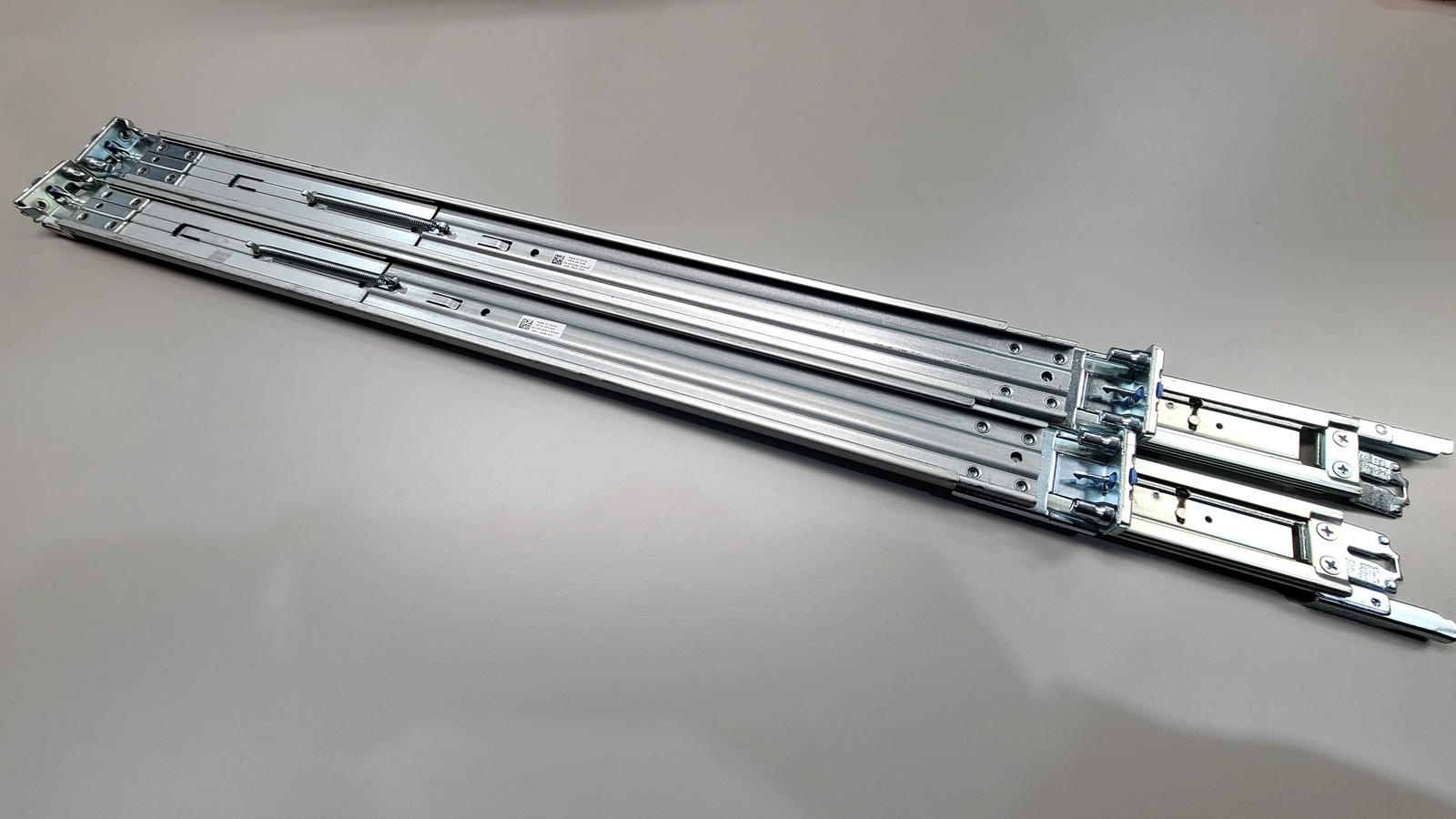 Dell PowerEdge R320 R330 R420 R430 R620 R630 Server Rails Kit PN: 0K1X36, 0M13G0