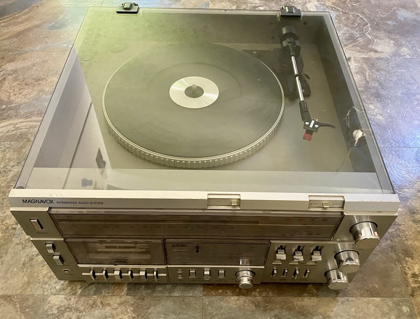 Vintage Magnavox Integrated Audio System Radio, Cassette, and Equalizer