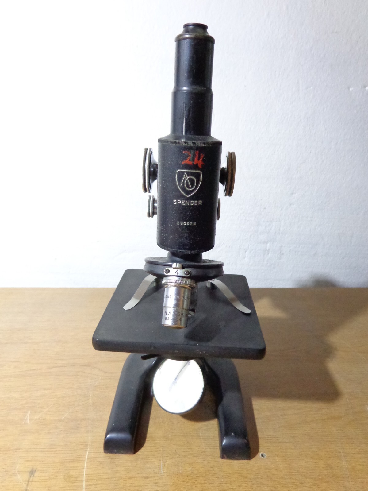 American Optical B-35-58 Monocular Laboratory Microscope AO Spencer Black #924