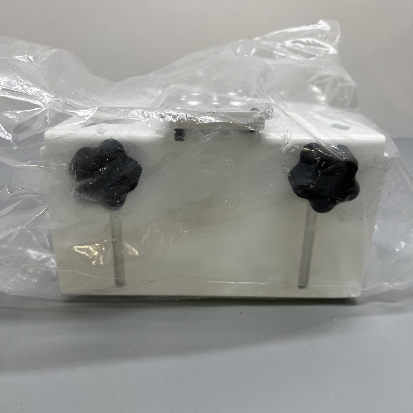 Amico CPUMNTA-M Clamp Style CPU Mount