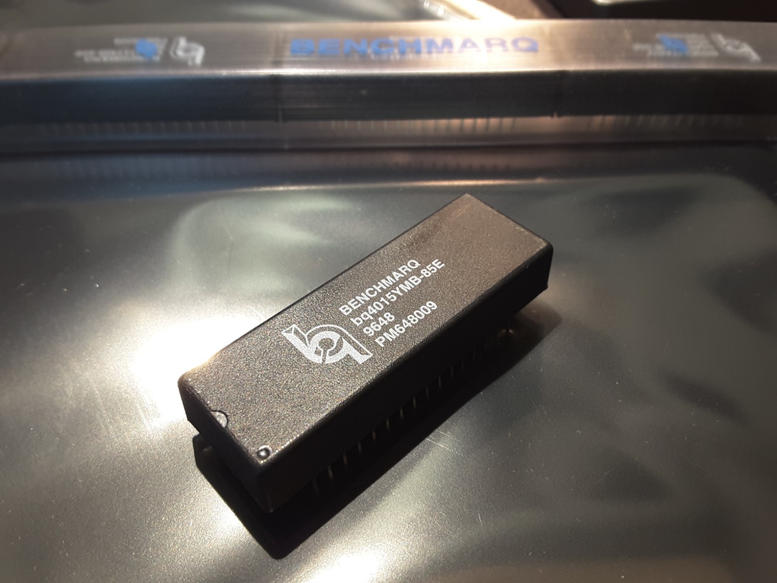 (2) BQ4015YMB-85E BENCHMARQ Non-Volatile SRAM Module 512KX8 RARE NEW NOS $19
