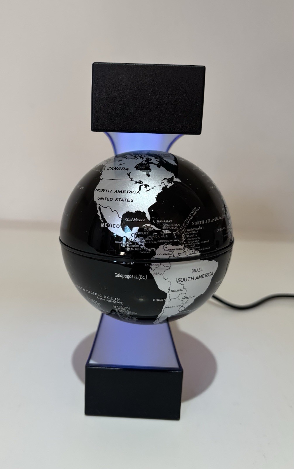 Magnetic Levitating Floating Globe with LED Lights, Cool Gadgets C Frame Globe L