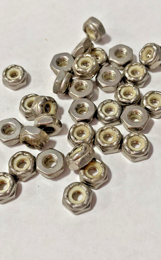 4-40  NYLOCK   NUT    Stainless Steel     25 pcs