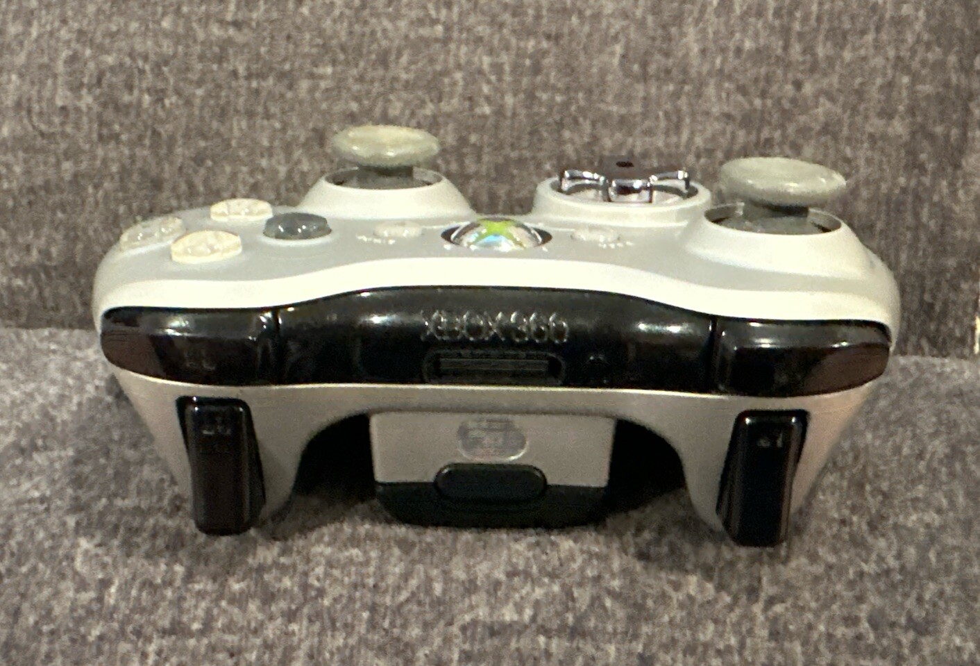 Official Microsoft Xbox 360 Silver Wireless Controller! Works Great! Authentic!