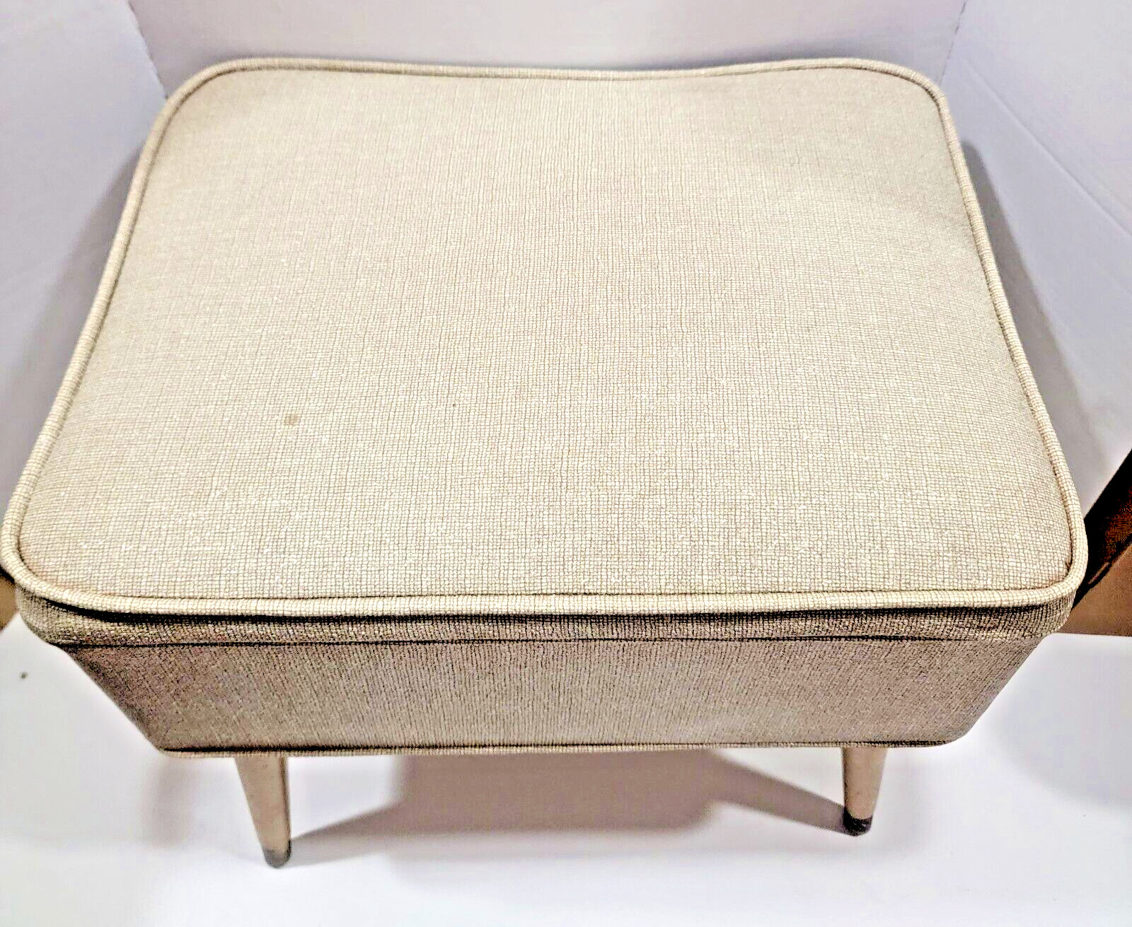 Vintage Beige Vinyl Sewing Seat Hassock Ottoman w/Storage